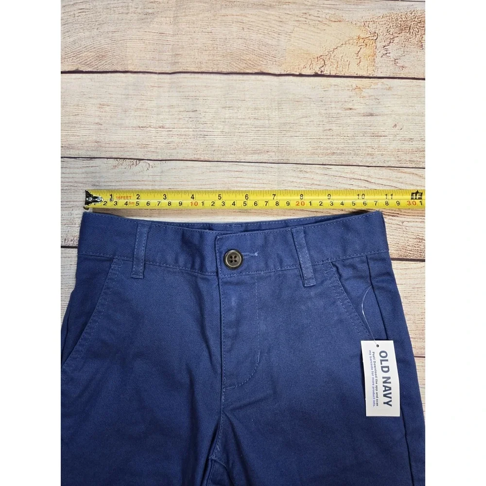 NWT Old Navy Boys Built in Flex Chino Shorts Size 5 Adjustable Waist Blue